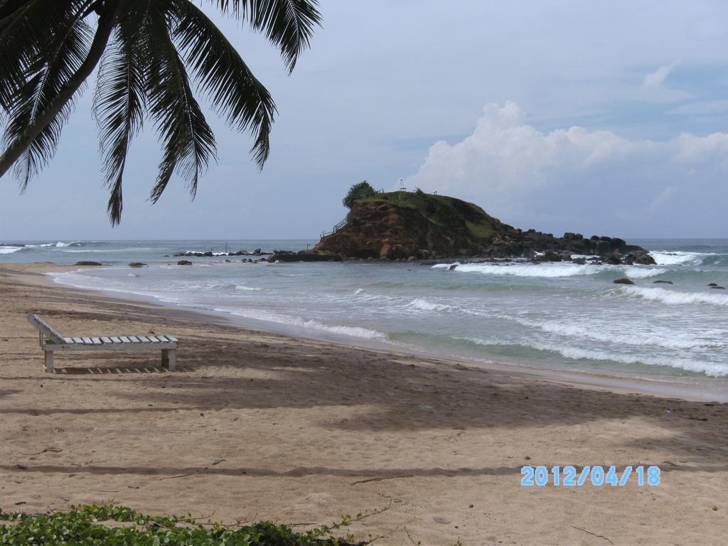 Sun Ocean Inn Mirissa Exterior photo